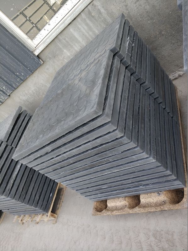 復(fù)合無機復(fù)合電纜溝蓋板廠家